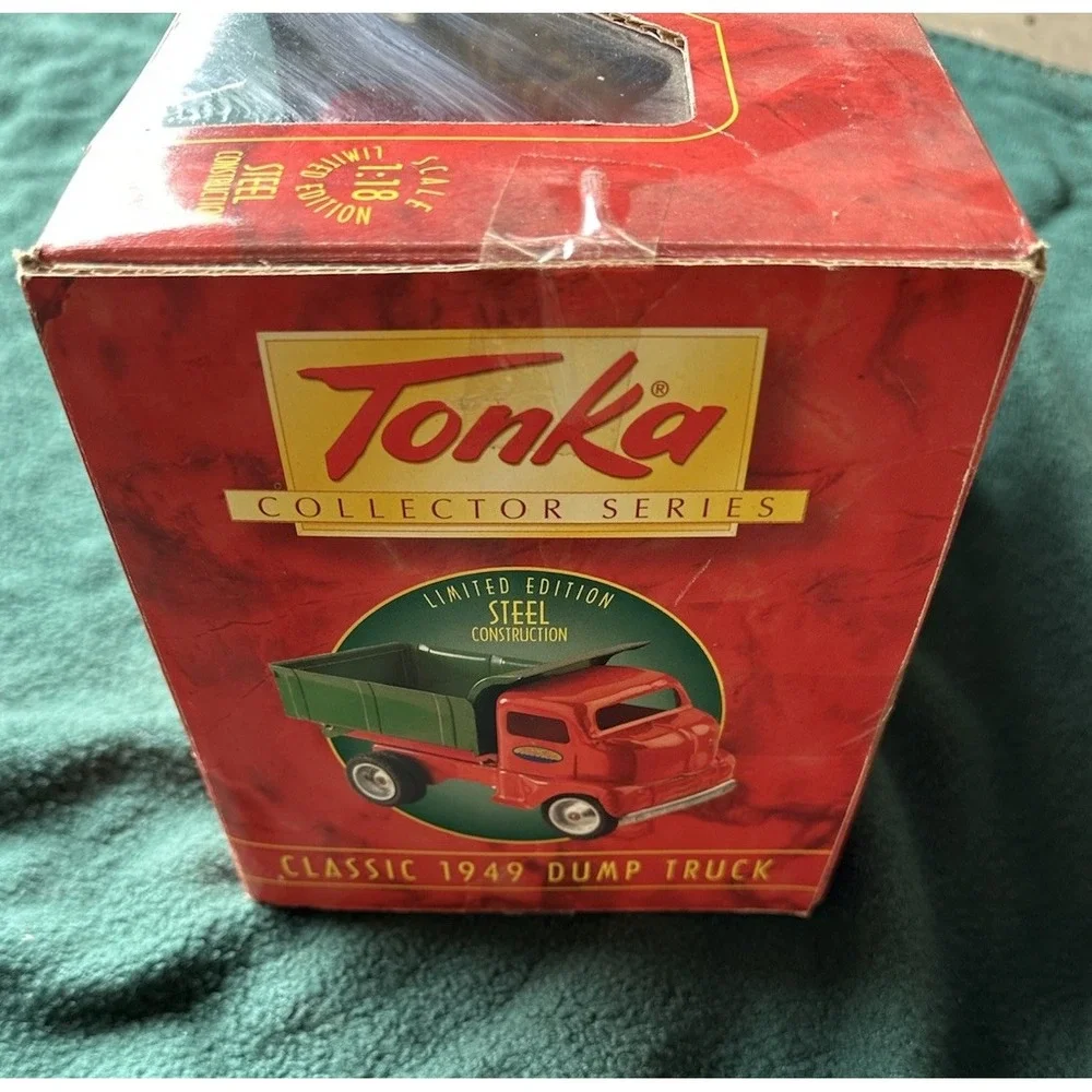 TONKA COLLECTOR SERIES CLASSIC 1949 DUMP TRUCK 1:18 50TH ANNIVERSARY 1997 NIB